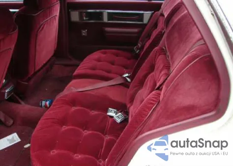 1989 Oldsmobile Delta 88 z USA, uszkodzony, nr VIN 1G3HY54C3KW383090